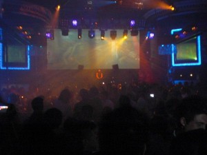 Roger Sanchez plays in Miami Club