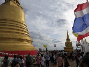 Offerings on the Golden Mountain, Bangkok