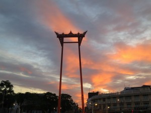 Sunset at the Giant Swing, Sao Ching Cha in Bangkok