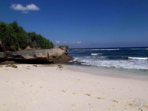 White Sand of Dream Beach on Nusa Lembongan, Indonesia